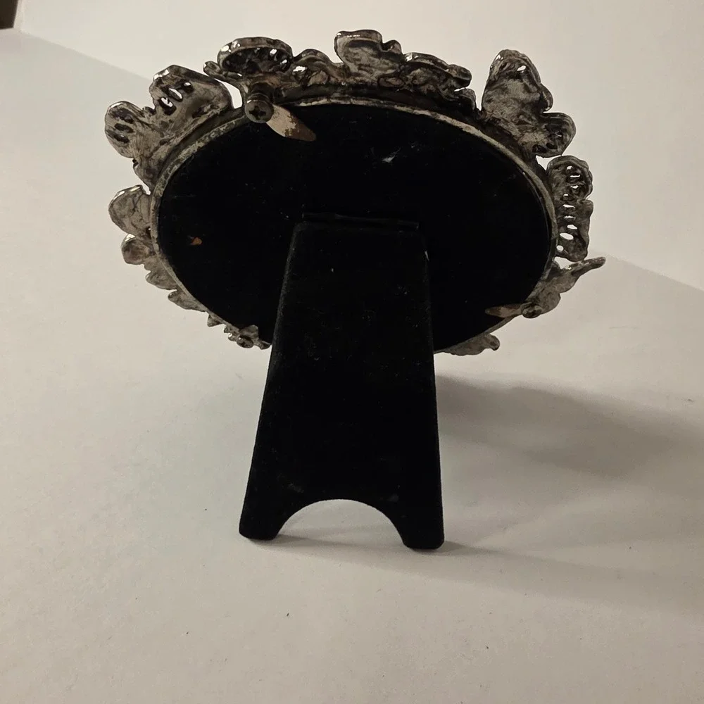 Vintage Silver Butterfly Wreath Round Picture Frame 5.5 Inch Metal Easel Back